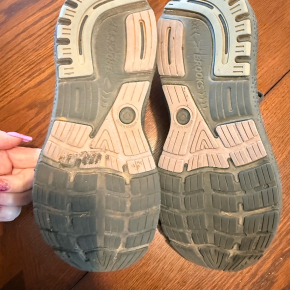 Women’s Brooks Ghost 16 Size 11 Purple Black Athletic Running Shoes - Picture 3 of 6